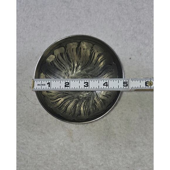 Vintage Studio A Home Silver Tone Metal Catchall Bowl – Etched Floral Pattern - Picture 5 of 5